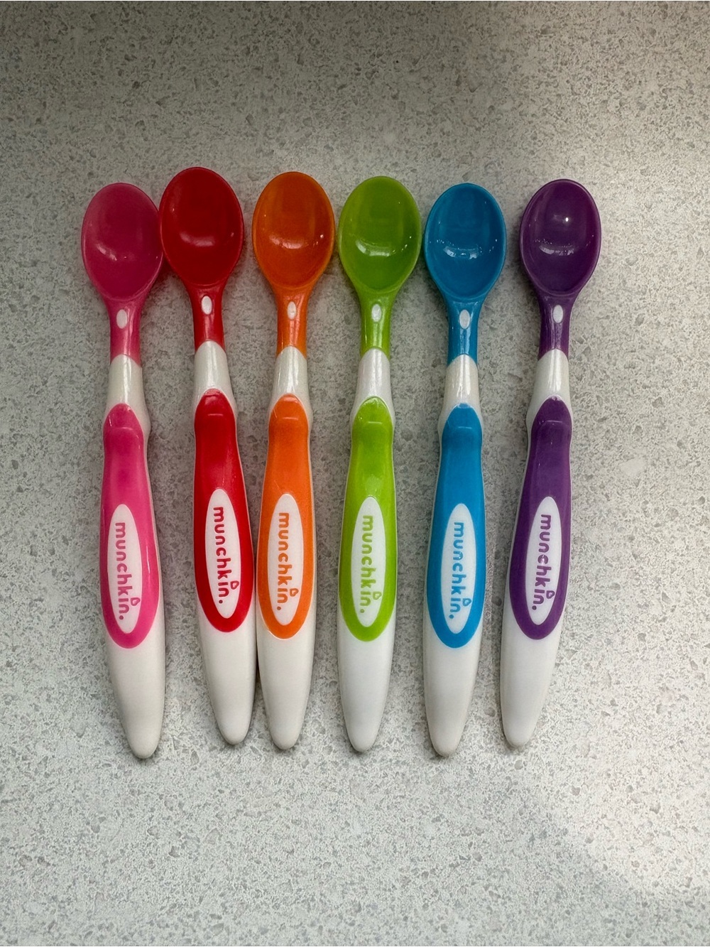 Munchkin Rainbow Training Spoons - Pink, Red, Orange, Green, Blue, Purple